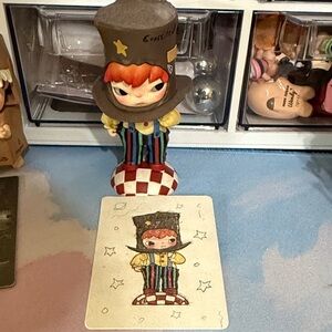 Hirono the conceited man popmart